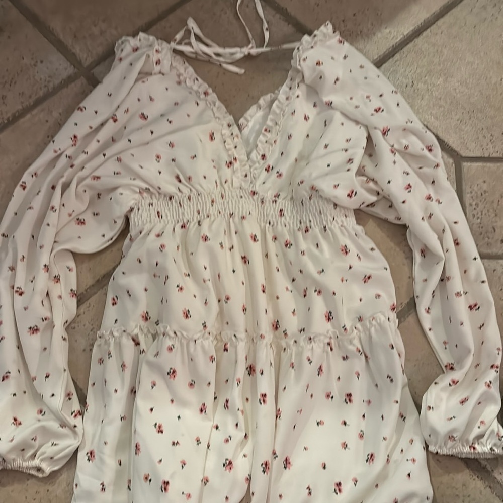 super cute floral mini dress